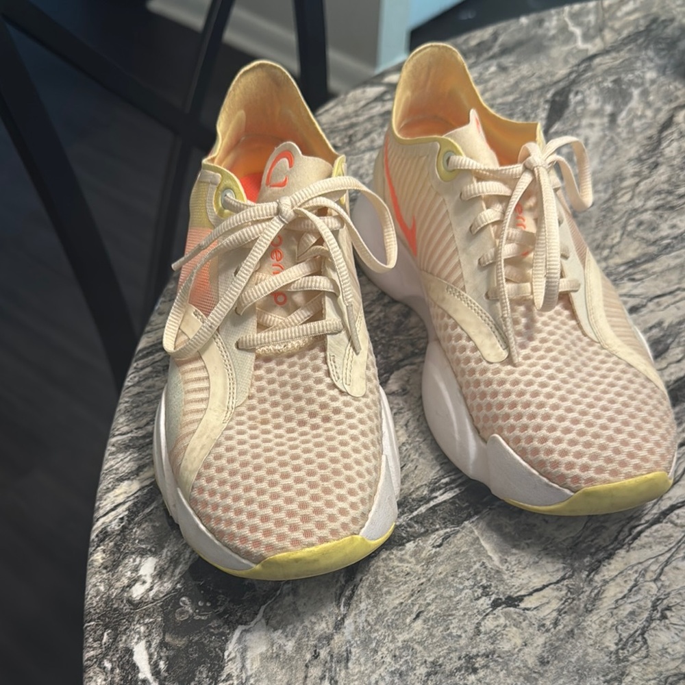 Nike Women's Cream and Orange Running Shoes